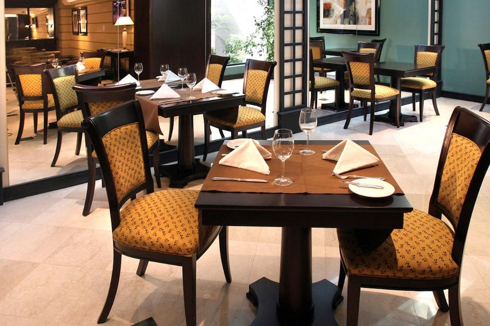 Amerian Executive Mendoza Hotel Экстерьер фото