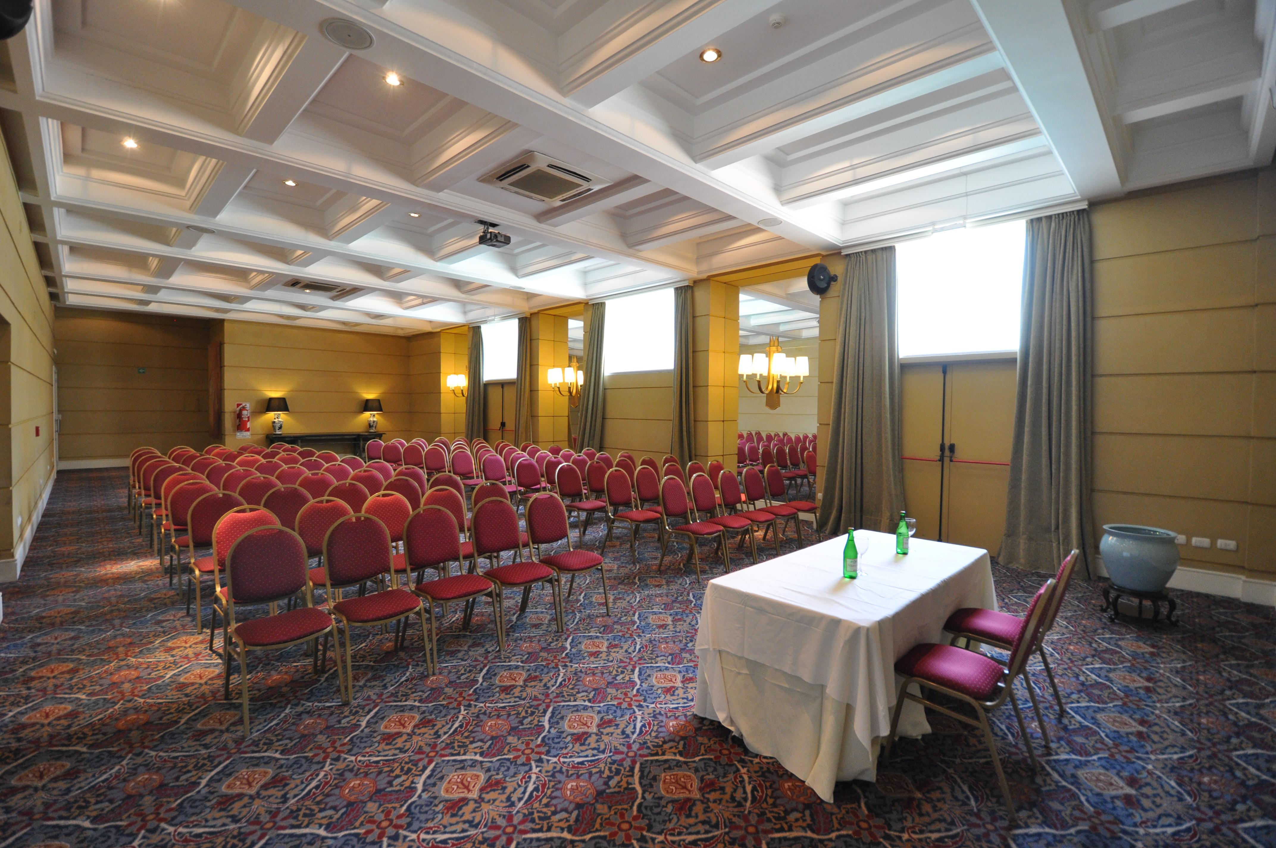 Amerian Executive Mendoza Hotel Экстерьер фото