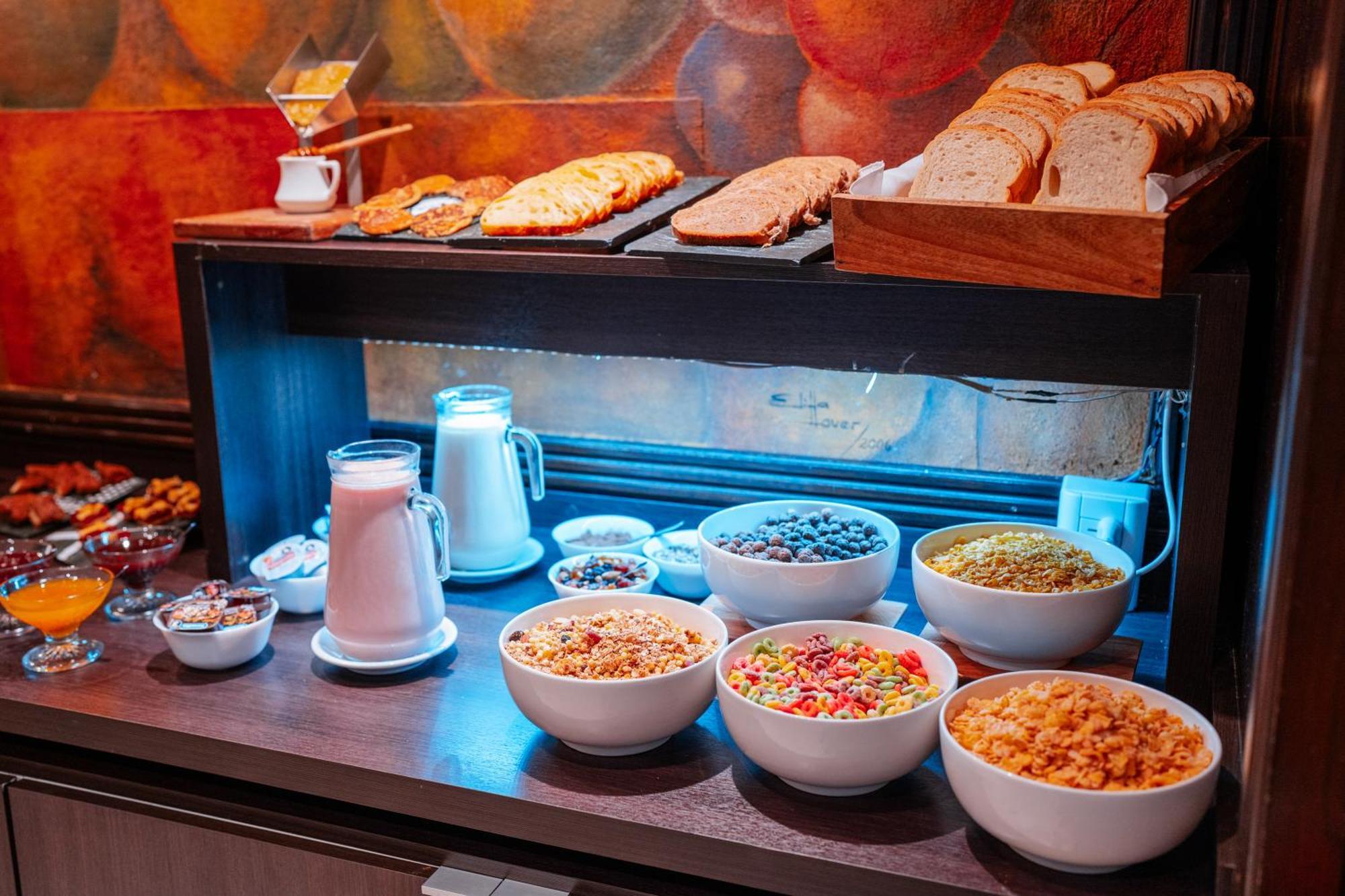 Amerian Executive Mendoza Hotel Экстерьер фото